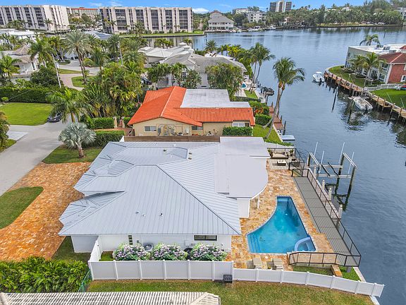 2nd image of 680 NE Harbour Drive