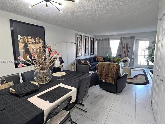 5th image of 401 Golden Isles Dr APT 503