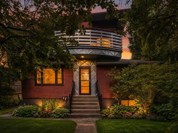 2131 E 16a St SW, Calgary, AB T2T 4K1