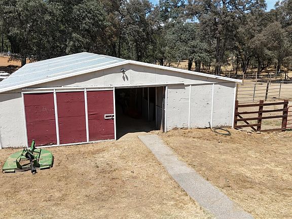 4th image of 26525 Table Meadow Rd
