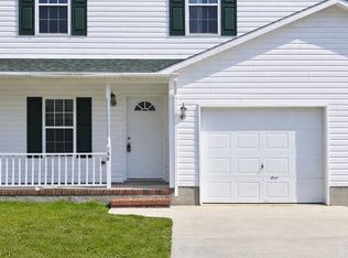 350 Winners Cir N, Jacksonville, NC 28546