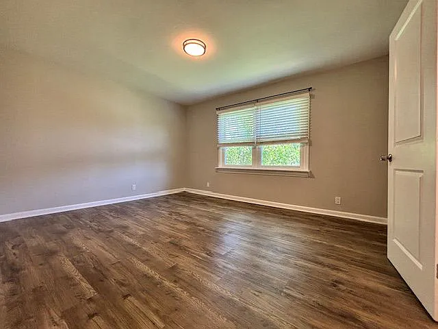 1614 Cypress Dr #9 — Photo 8
