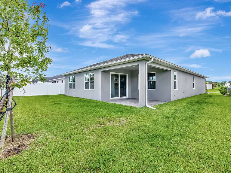 8606 Dahlia Cir — Photo 30