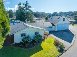 2950 Greenbriar St, Reedsport, OR 97467