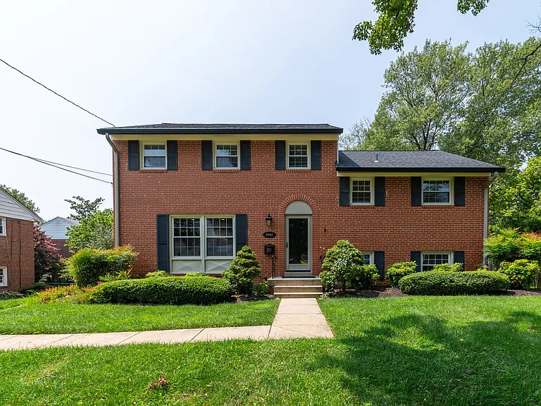 9902 Holmhurst Rd — Photo 1
