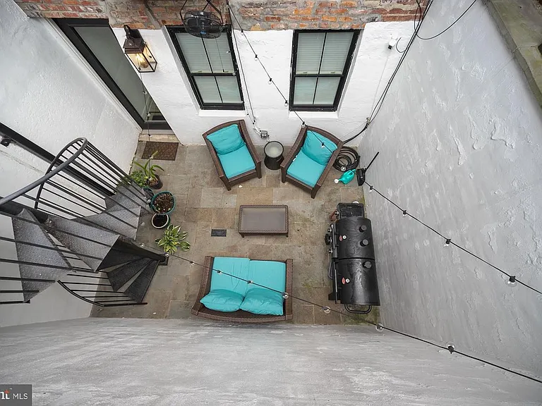 2298 Champlain St NW #B — Photo 26