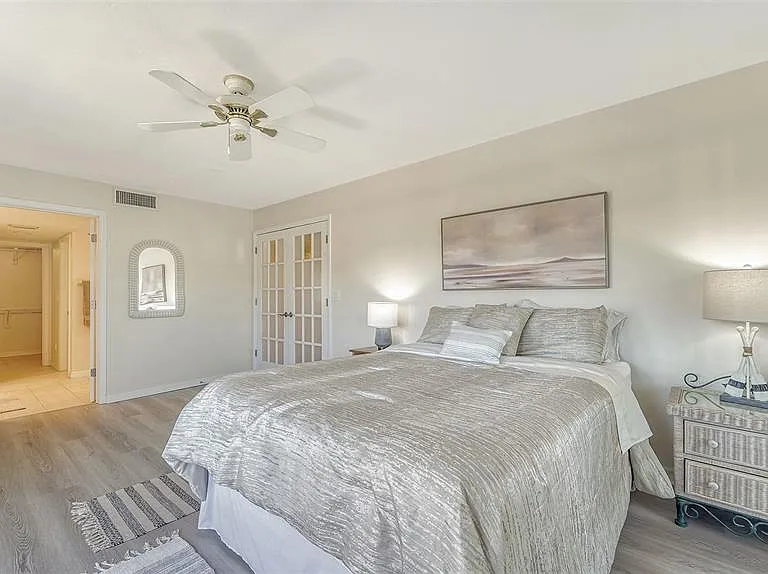 835 S Osprey Ave #201 — Photo 20