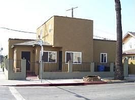 4th image of 1851 Vineyard Ave
