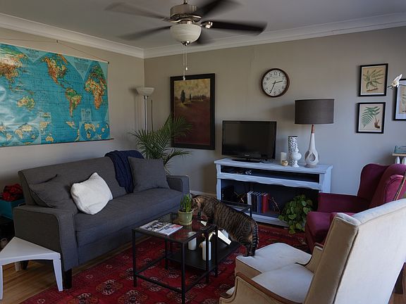 5th image of 1702 Laurel Ave APT 2