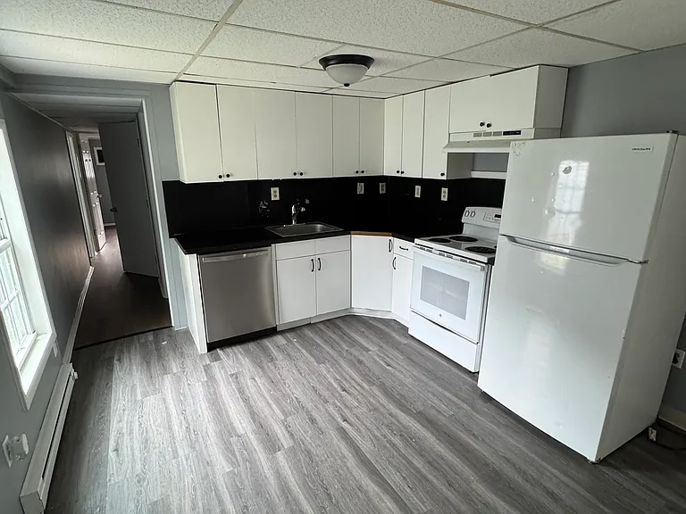 11 Bradroy Ct #17 — Photo 5