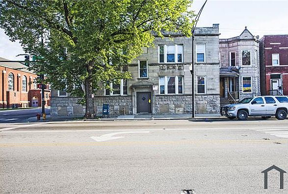 1st image of 2151 S Central Park Ave #3560