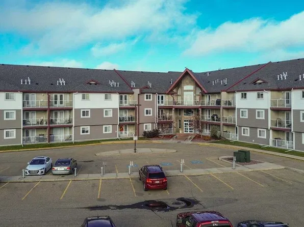 260 SE Duston St #112, Red Deer, AB T4R 3G5