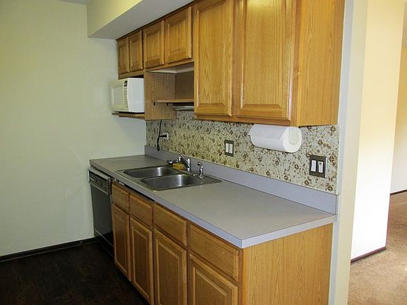 2nd image of 211 Dartmouth Ct Unit A