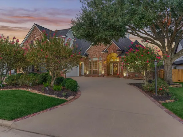 42 Naples Ln, Montgomery, TX 77356