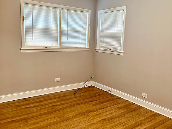 4th image of 6140 N Richmond St #1E