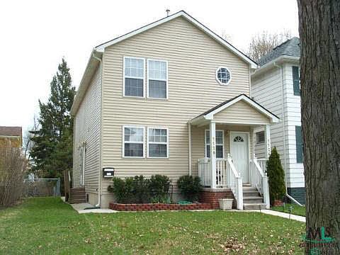 1st image of 1124 Maryland St