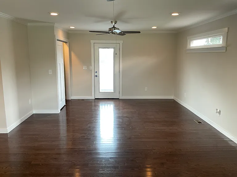 1227 Hazelwood Rd — Photo 7