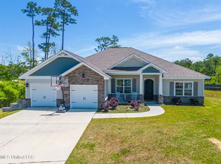 5894 Windmill St, Ocean Springs, MS 39564
