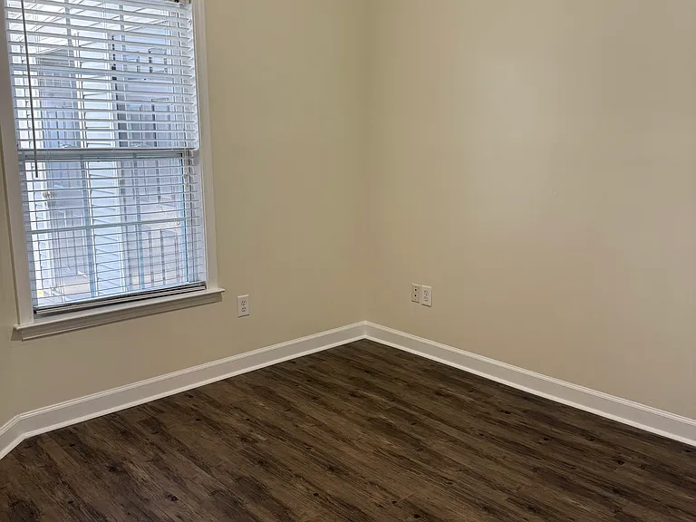 142 Westhaven Dr #9B — Photo 9