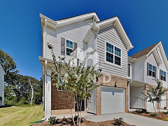 3rd image of 137 Eagle Chase Dr