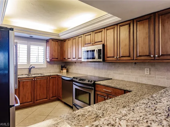 4160 Steamboat Bnd E APT 401, Fort Myers, FL 33919