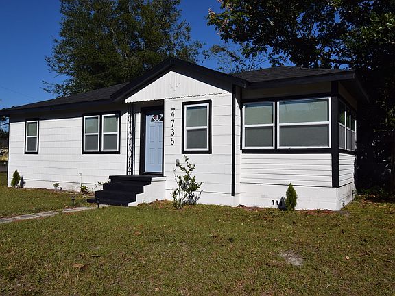 2nd image of 4735 Dundee Rd