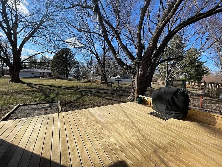 656 Russell Lake East Dr — Photo 18