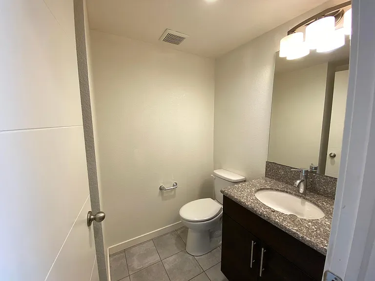 1322 S Coffman St #2 — Photo 10