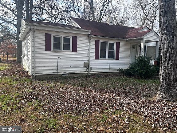 2nd image of 1419 Shady Rest Rd