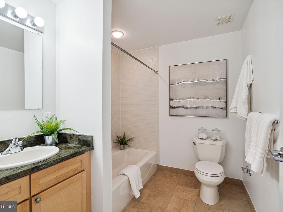 2nd image of 111 S 15th St APT 2210