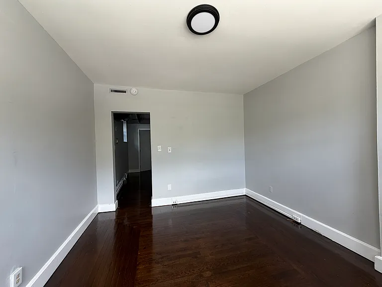 747 Dixwell Ave #1L — Photo 3
