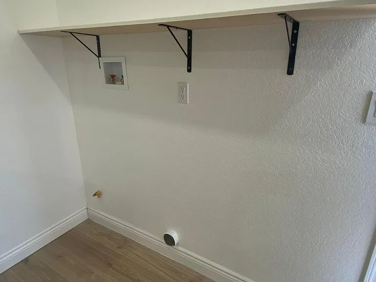 Unit Photo
