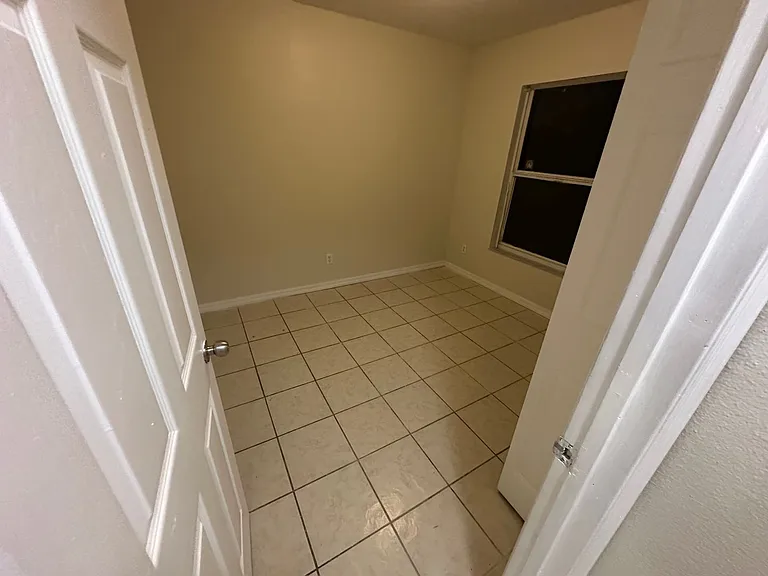 3005 Hillview St — Photo 9
