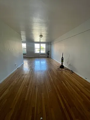 Rented by NYC LUXURY APT RENTALS CO LLC | media 1