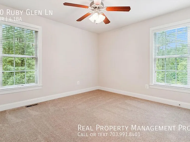 70 Ruby Glen Ln — Photo 42