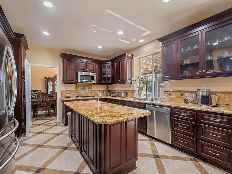 20552 Bergamo Way — Photo 17