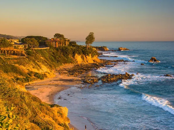 401 N Cotswolds Ln Unit C, Orange, CA 92869