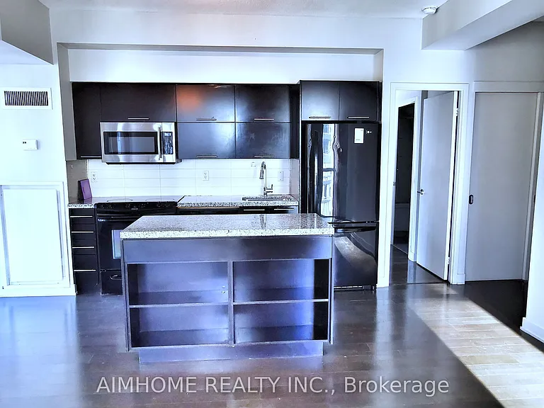 126 Simcoe St #1708 — Photo 4
