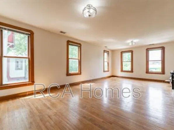 243 E 11th St APT 1, Indianapolis, IN 46202