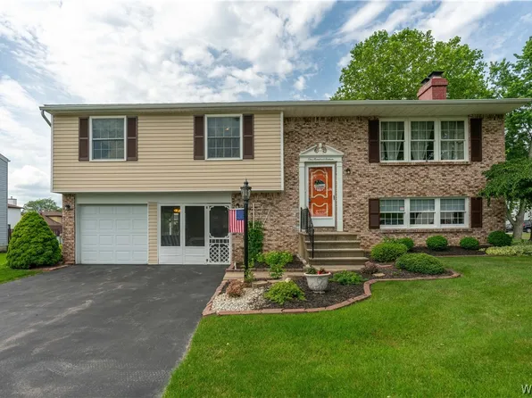 116 Roycroft Dr, West Seneca, NY 14224
