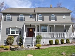 80 Serpentine Rd, Demarest, NJ 07627