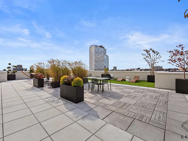 219 Lenox Rd #4E — Photo 12