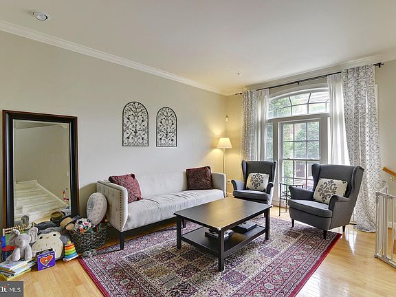 4th image of 8136 Shadwell Park Ln