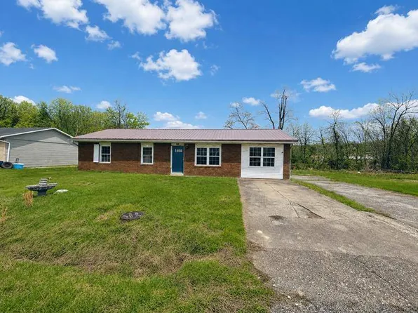 1411 Green Valley Dr, Ashland, KY 41102