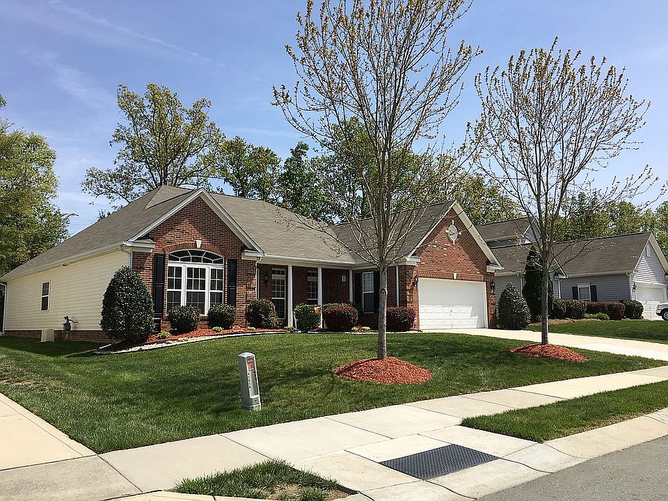 2nd image of 301 Pine Lake Dr