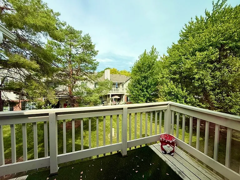 1316 E Evergreen Dr #8 — Photo 9