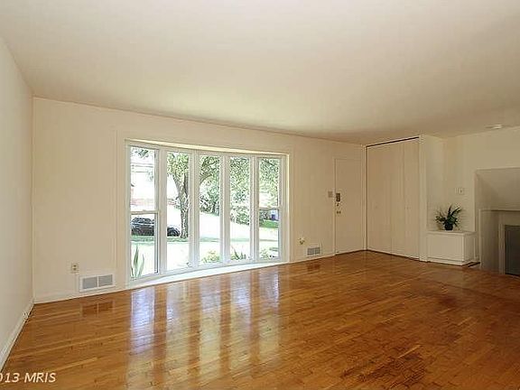 3rd image of 13006 Arctic Ave