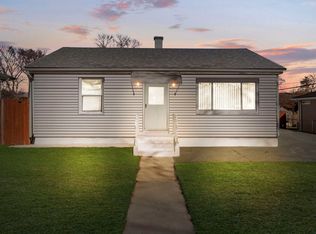 408 S Ohio St, Aurora, IL 60505