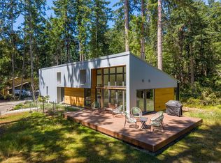 3786 Privateers Rd, Southern Gulf Islands, BC V0N2M2