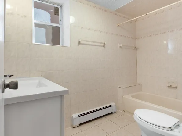 594 East 92nd Street image 15 of 21